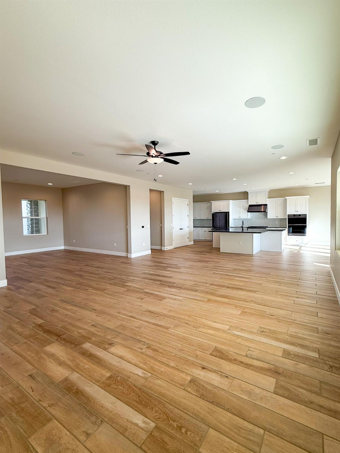 951 Beaver Pond Loop Madera, CA 93636 - Photo 18 of 48