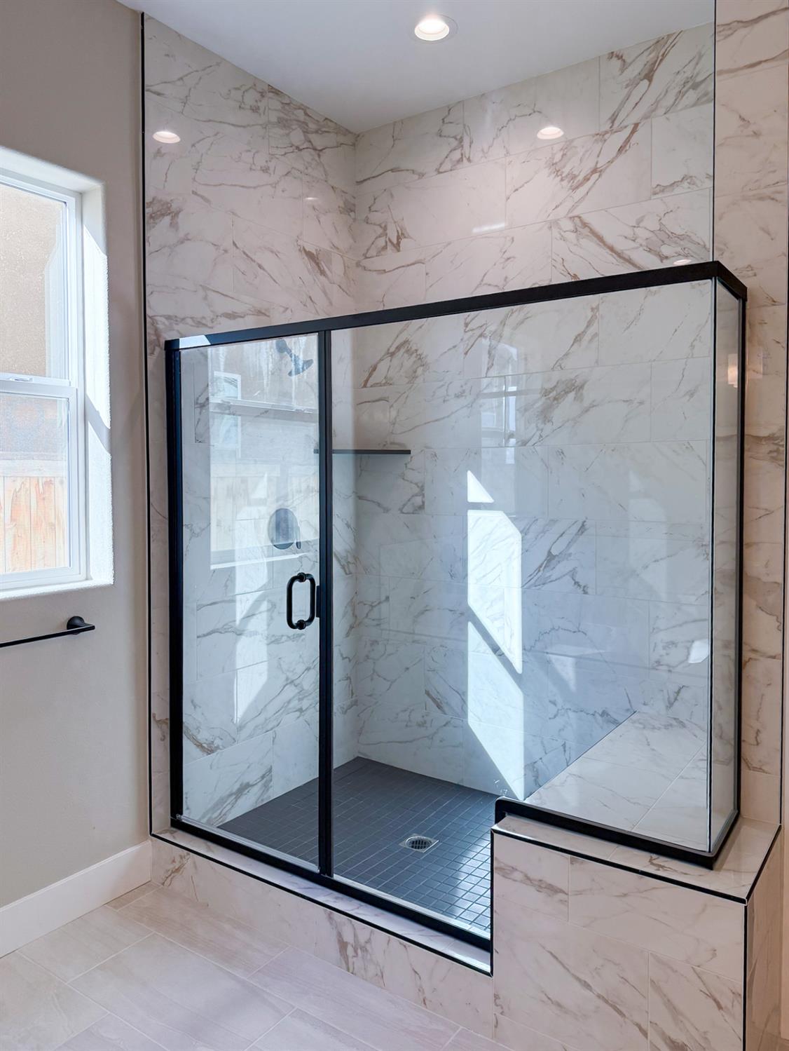 951 Beaver Pond Loop Madera, CA 93636 - Photo 30 of 48