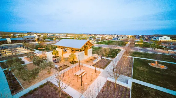 $738,900 | 951 Beaver Pond Loop, Madera, CA 93636
