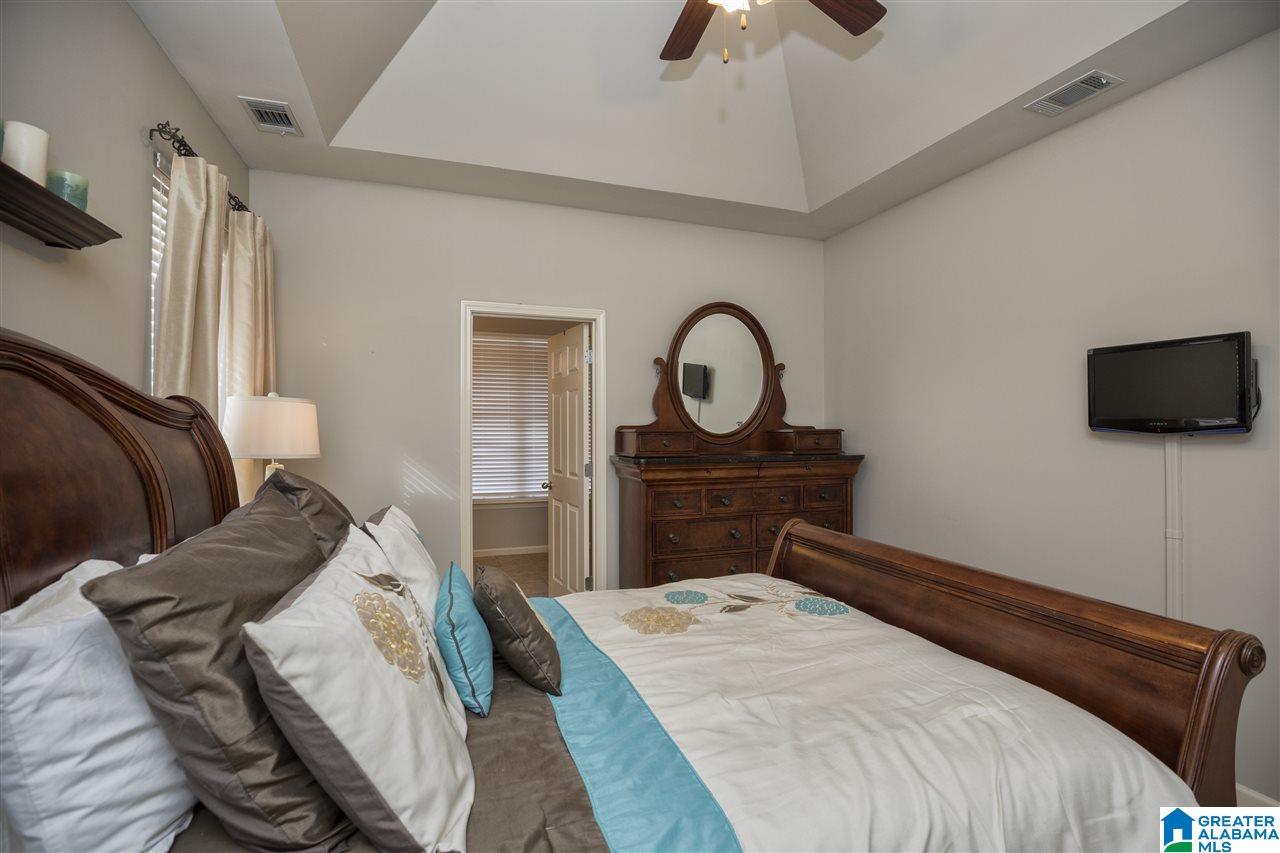 1073 Savannah Lane Calera, AL 35040 - Photo 34 of 49