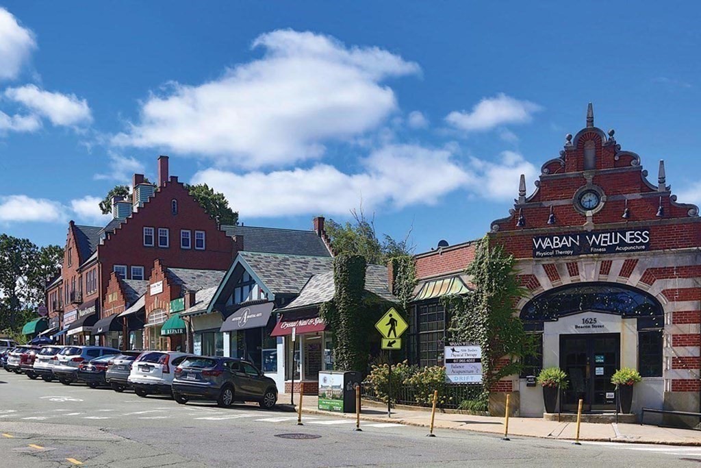 43 Carlton Road Newton, MA 02468 - Photo 21 of 23 a view of a building and a street