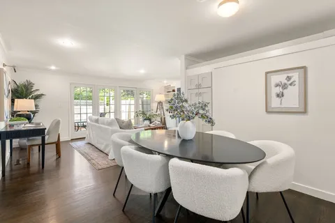 $829,000 | 11 Oak Street, Unit 45, Wellesley, MA 02482