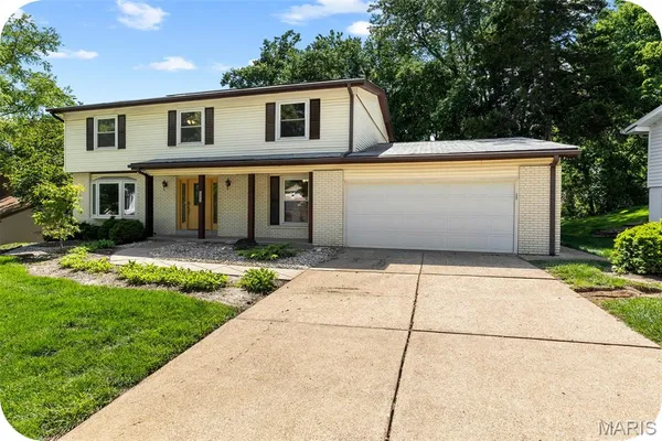$500,000 | 543 Westernmill Drive, Chesterfield, MO 63017