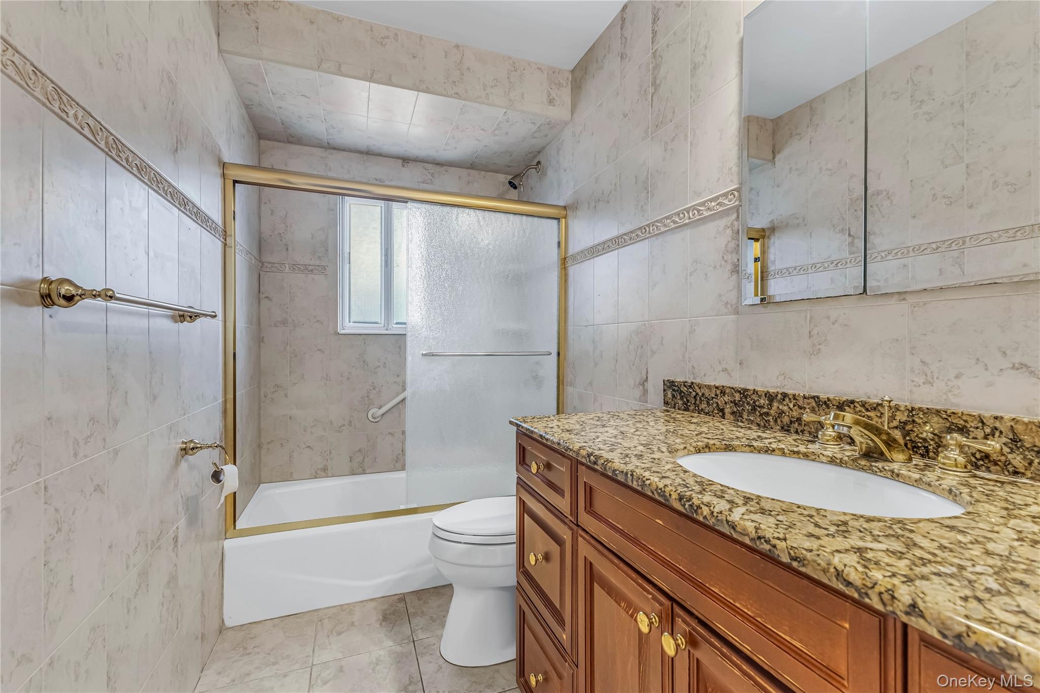 1501 Howell Road Valley Stream, NY 11580 - Photo 24 of 44