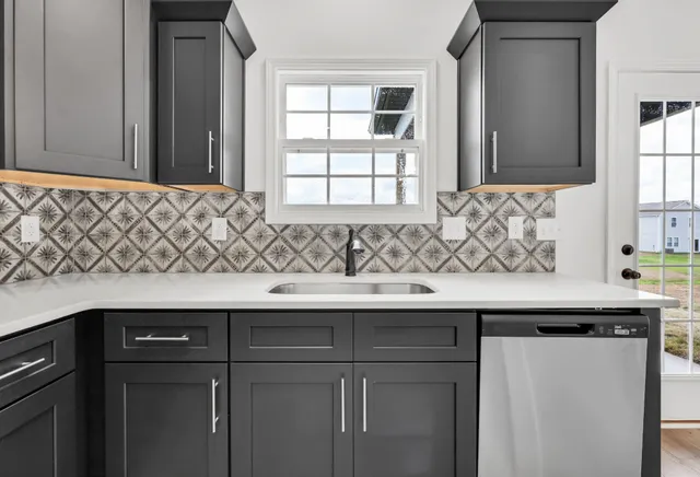 $349,900 | 382 Kingland Lane, Clarksville, TN 37043