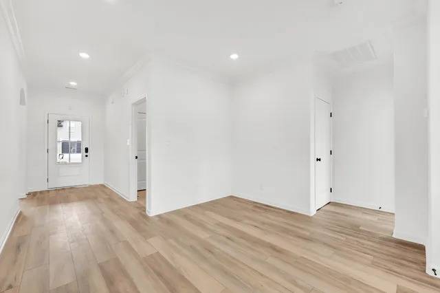 $349,900 | 382 Kingland Lane, Clarksville, TN 37043