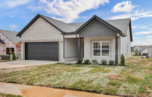 $349,900 | 382 Kingland Lane, Clarksville, TN 37043