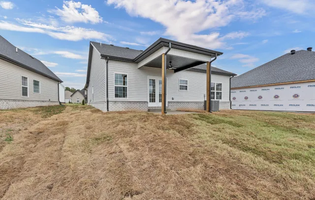 $349,900 | 382 Kingland Lane, Clarksville, TN 37043