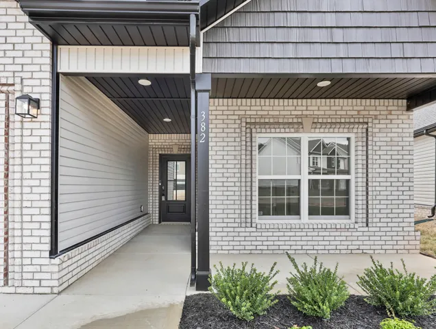 $349,900 | 382 Kingland Lane, Clarksville, TN 37043