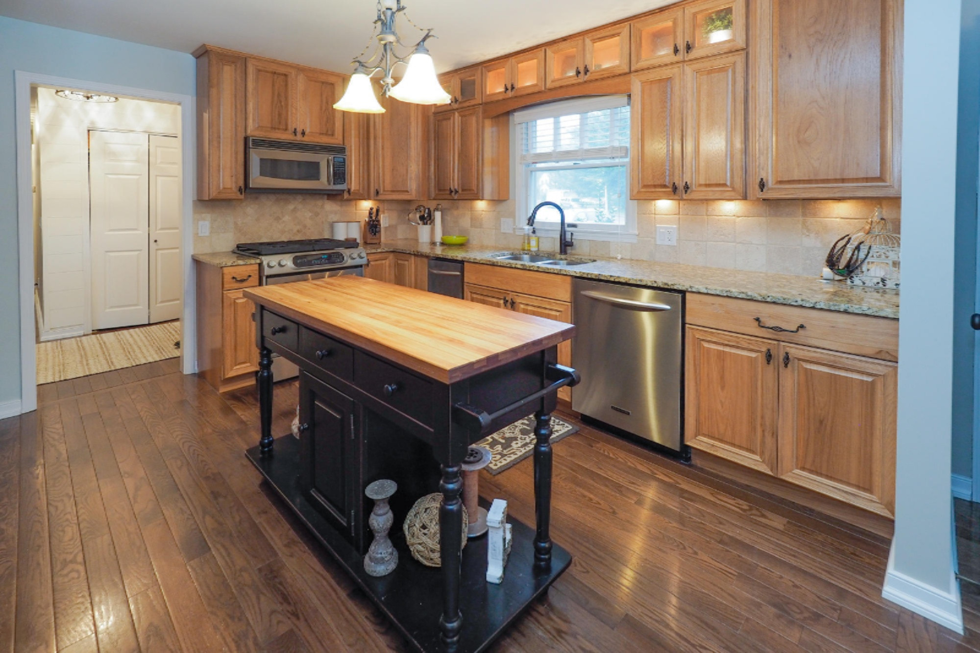 5166 Stoney Brook Road Kalamazoo, MI 49009 - Photo 10 of 31 5166 Stoneybrook-110