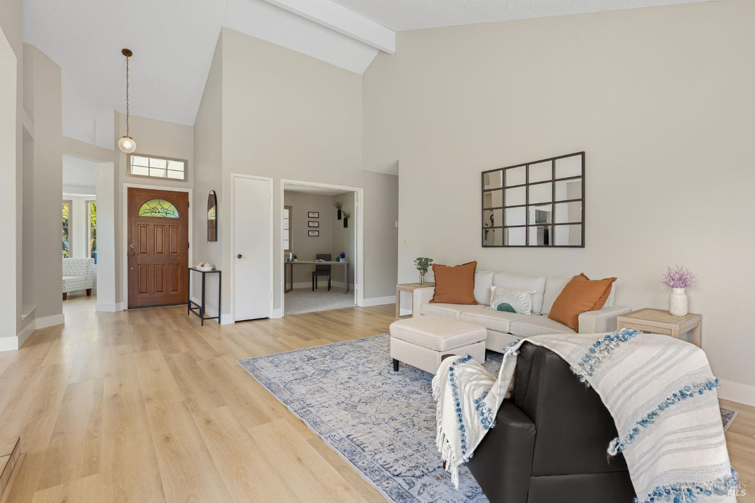 828 Stoneridge Circle Fairfield, CA 94534 - Photo 10 of 37 a bed room with a bed and a television