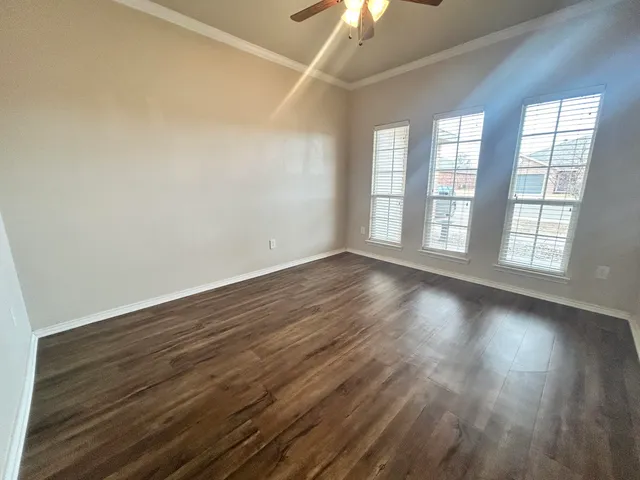 $2,325 | 10601 Clinton Avenue, Lubbock, TX 79424