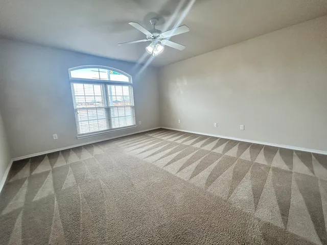 $2,325 | 10601 Clinton Avenue, Lubbock, TX 79424