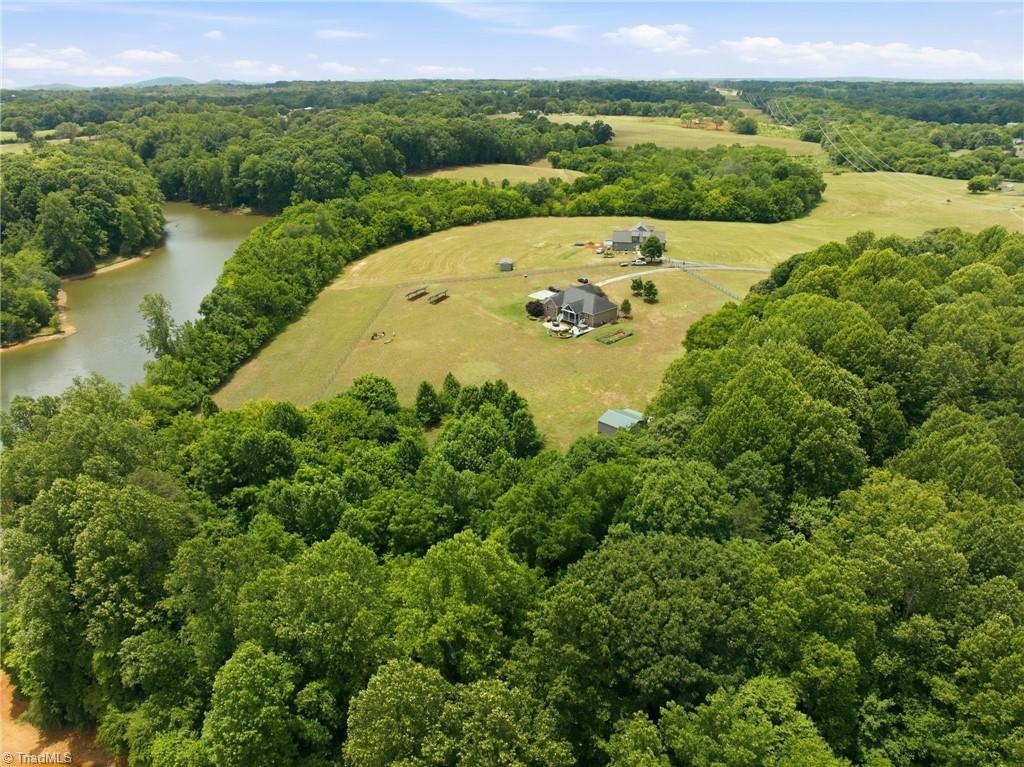 2335 Hohn Road High Point, NC 27263 - Photo 32 of 43