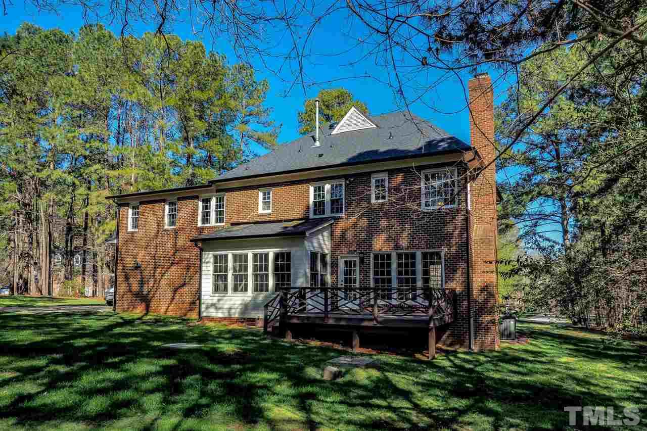 9012 Hemingwood Court Raleigh, NC 27613 - Photo 3 of 24