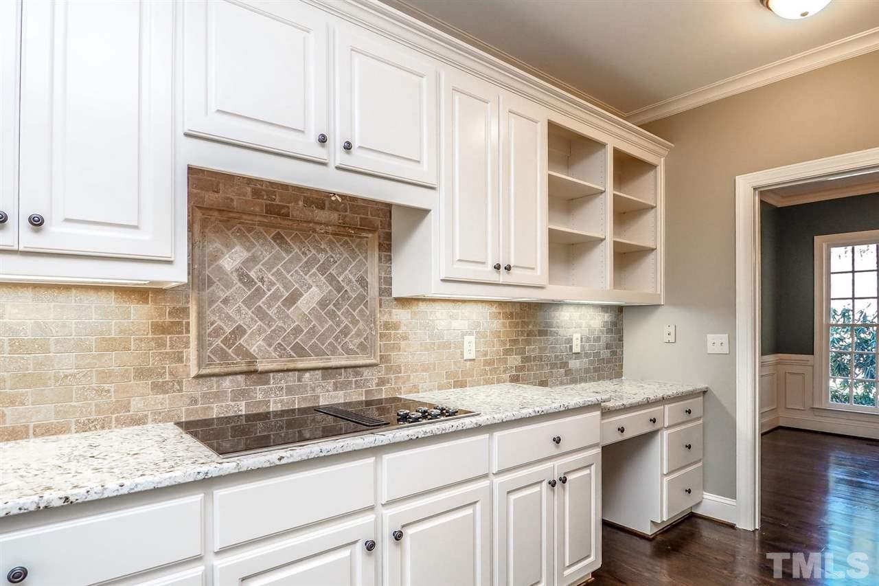 9012 Hemingwood Court Raleigh, NC 27613 - Photo 7 of 24