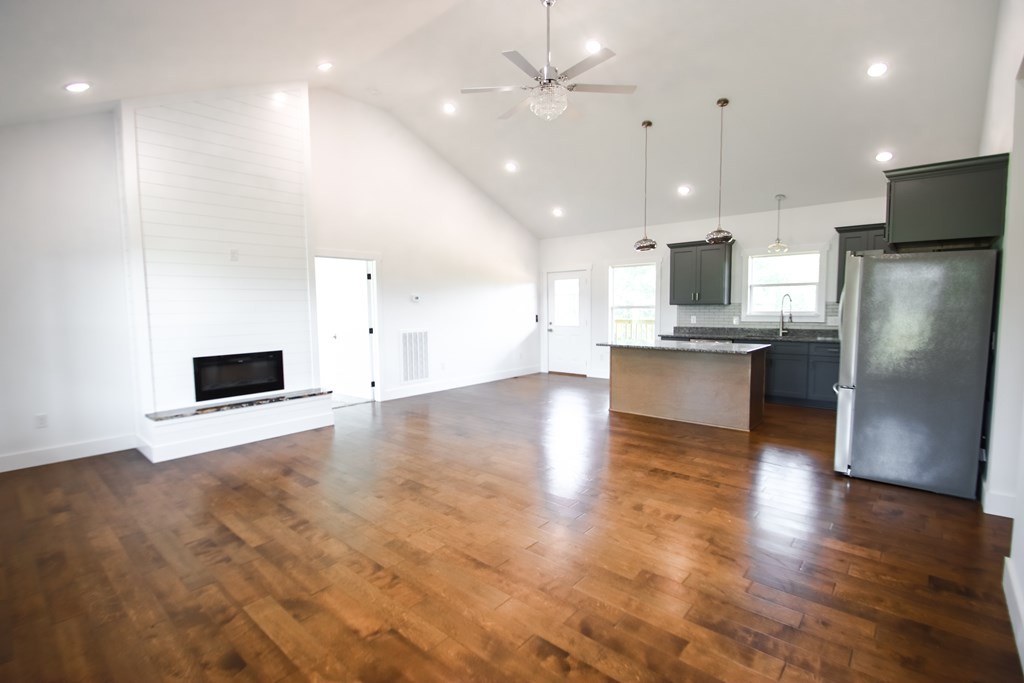14181 Old Kentucky Road Walling, TN 38587 - Photo 5 of 20 a view of kitchen with sink microwave and refrigerator