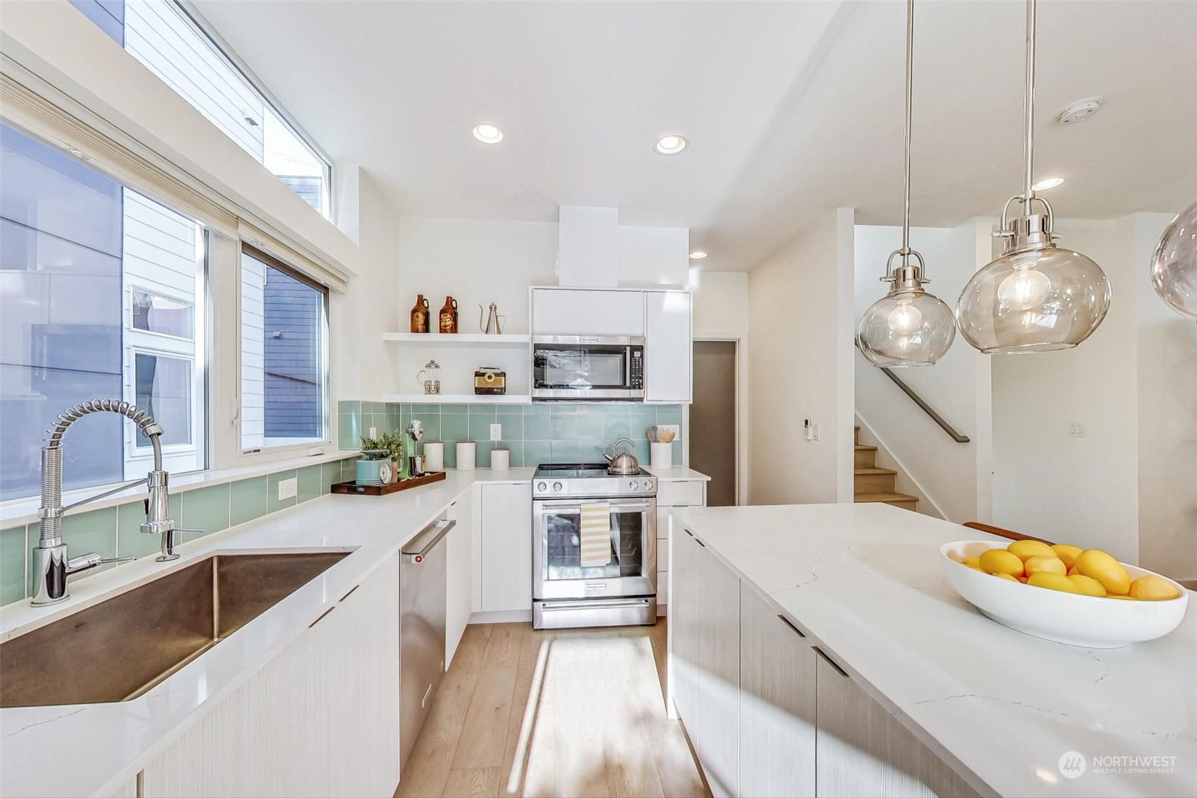 7329 Fauntleroy Way Southwest Seattle, WA 98136 - Photo 10 of 32 Gallery Image 10