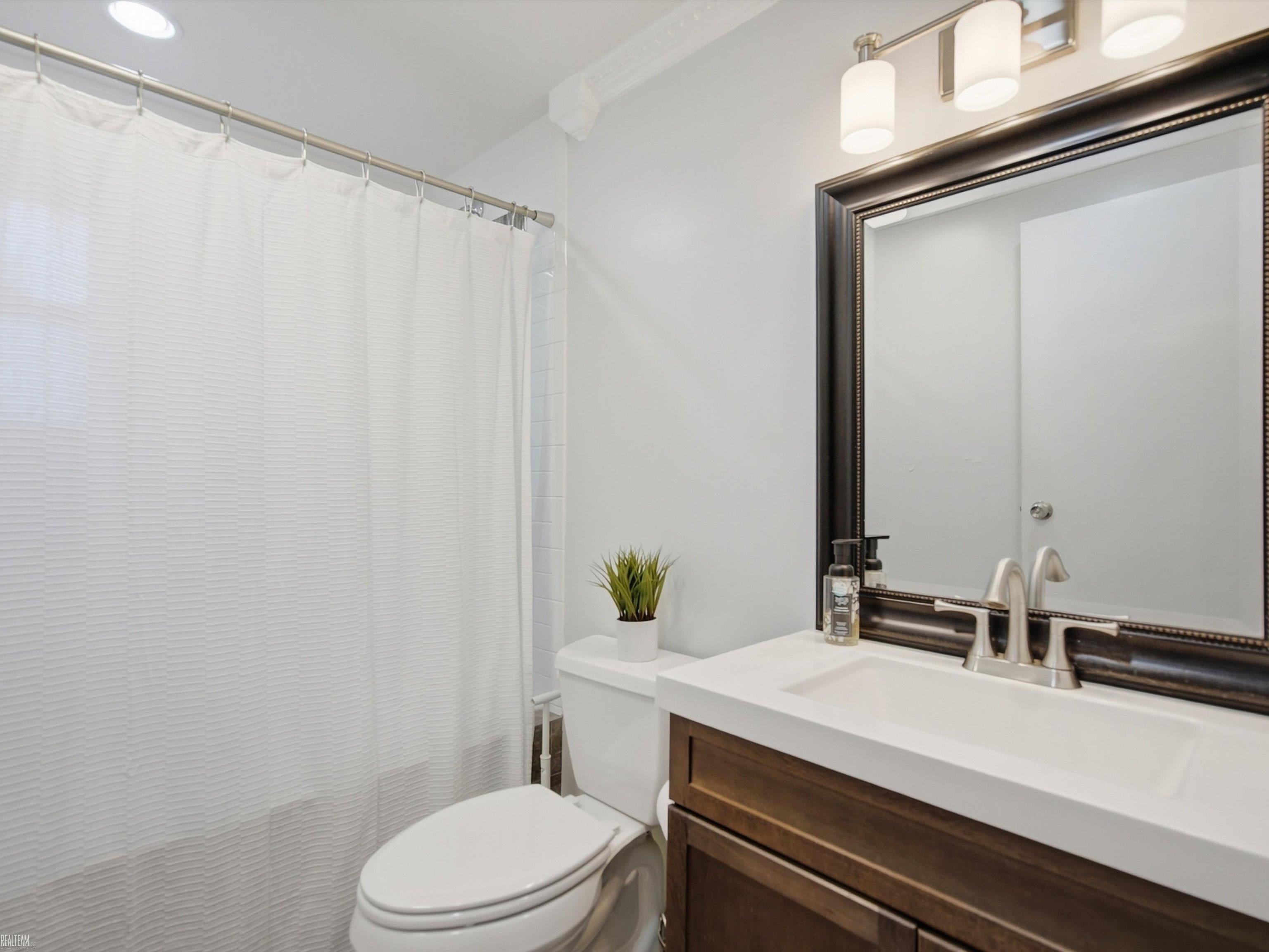 2789 Hickory Lawn Road Rochester Hills, MI 48307 - Photo 15 of 34 Gallery Image 15