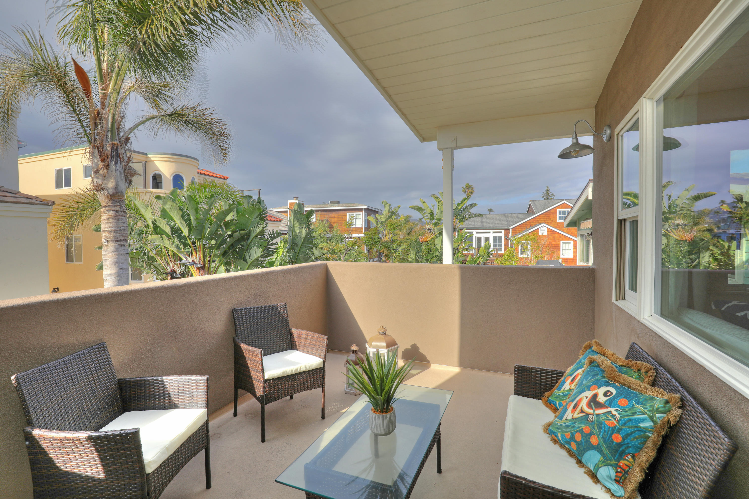 1237 Brunswick Lane Ventura, CA 93001 - Photo 15 of 35 IMG_8403_4_5_tonemapped