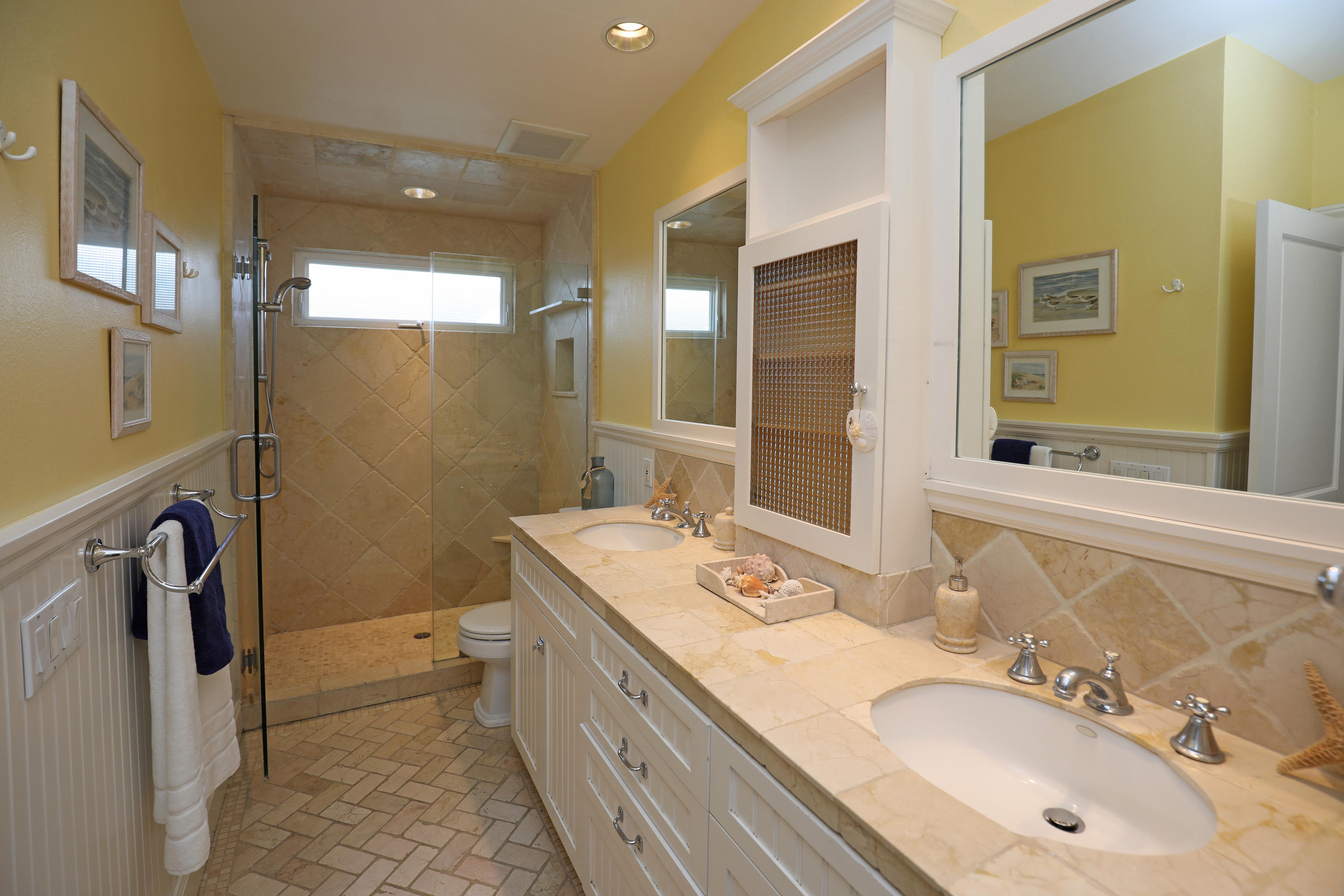 1237 Brunswick Lane Ventura, CA 93001 - Photo 23 of 35 IMG_8439