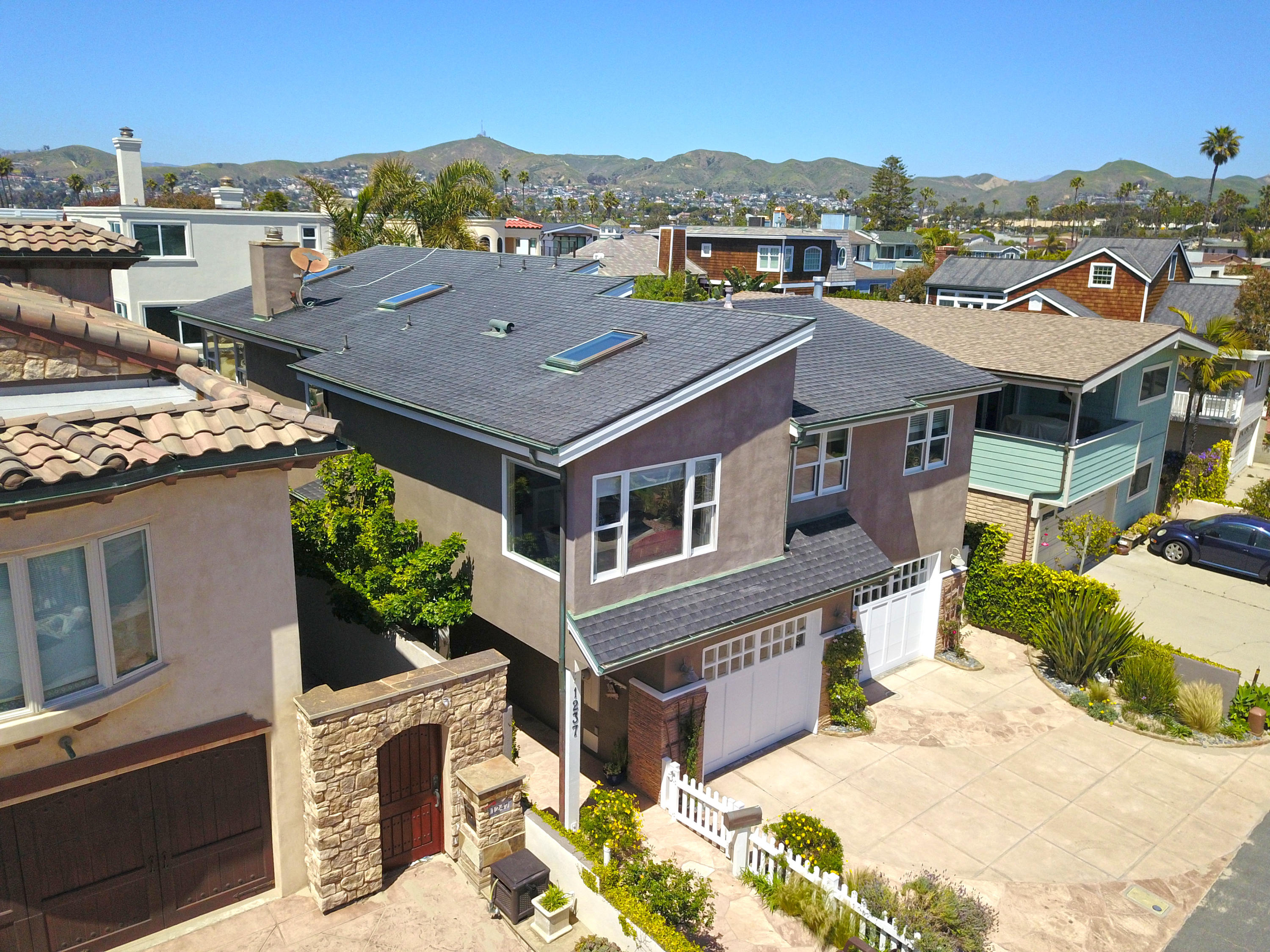 1237 Brunswick Lane Ventura, CA 93001 - Photo 28 of 35 DJI_0187