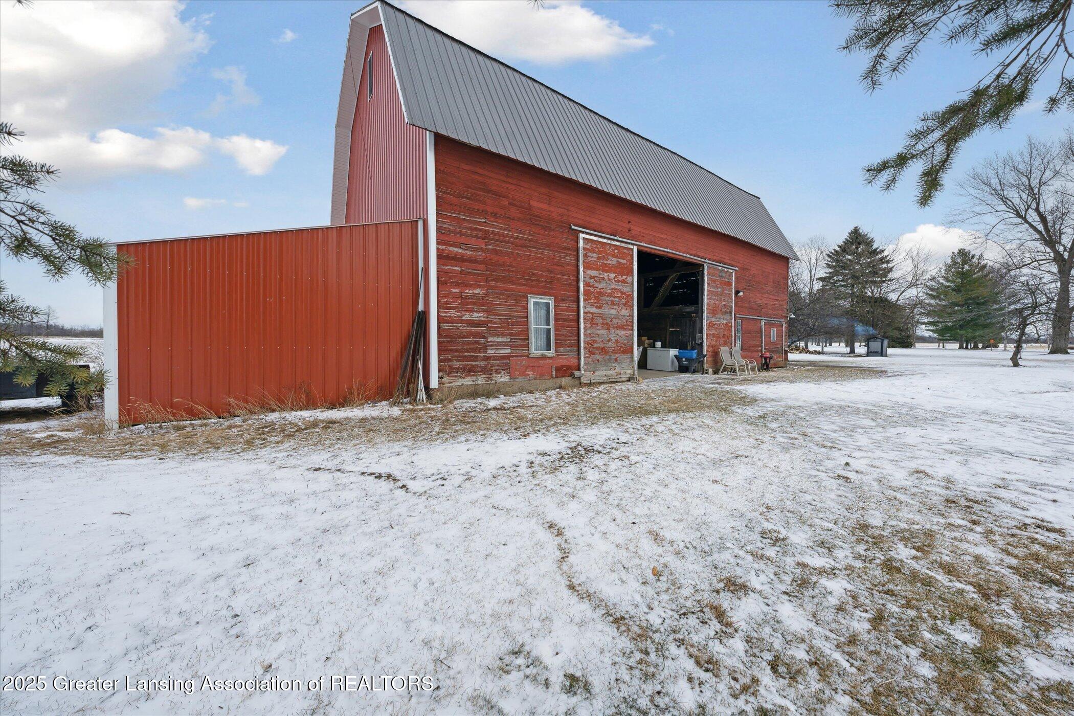 6307 North Watson Road Elsie, MI 48831 - Photo 41 of 53 41-6307-N-Watson-Rd-Elsie-MI-48831-Windo