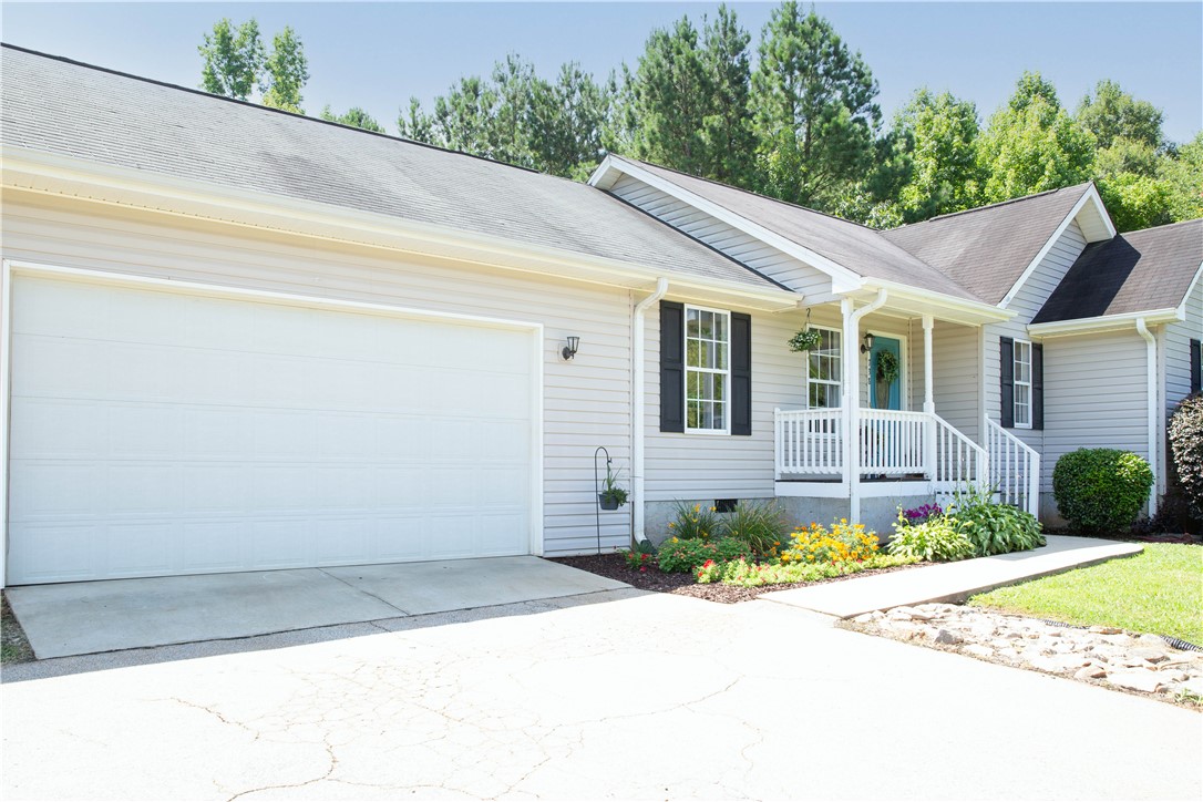 738 Rodgers Road Seneca, SC 29678 - Photo 3 of 41 Gallery Image 3
