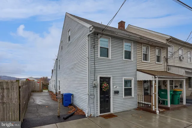 $155,000 | 238 South 2nd Street, Columbia, PA 17512