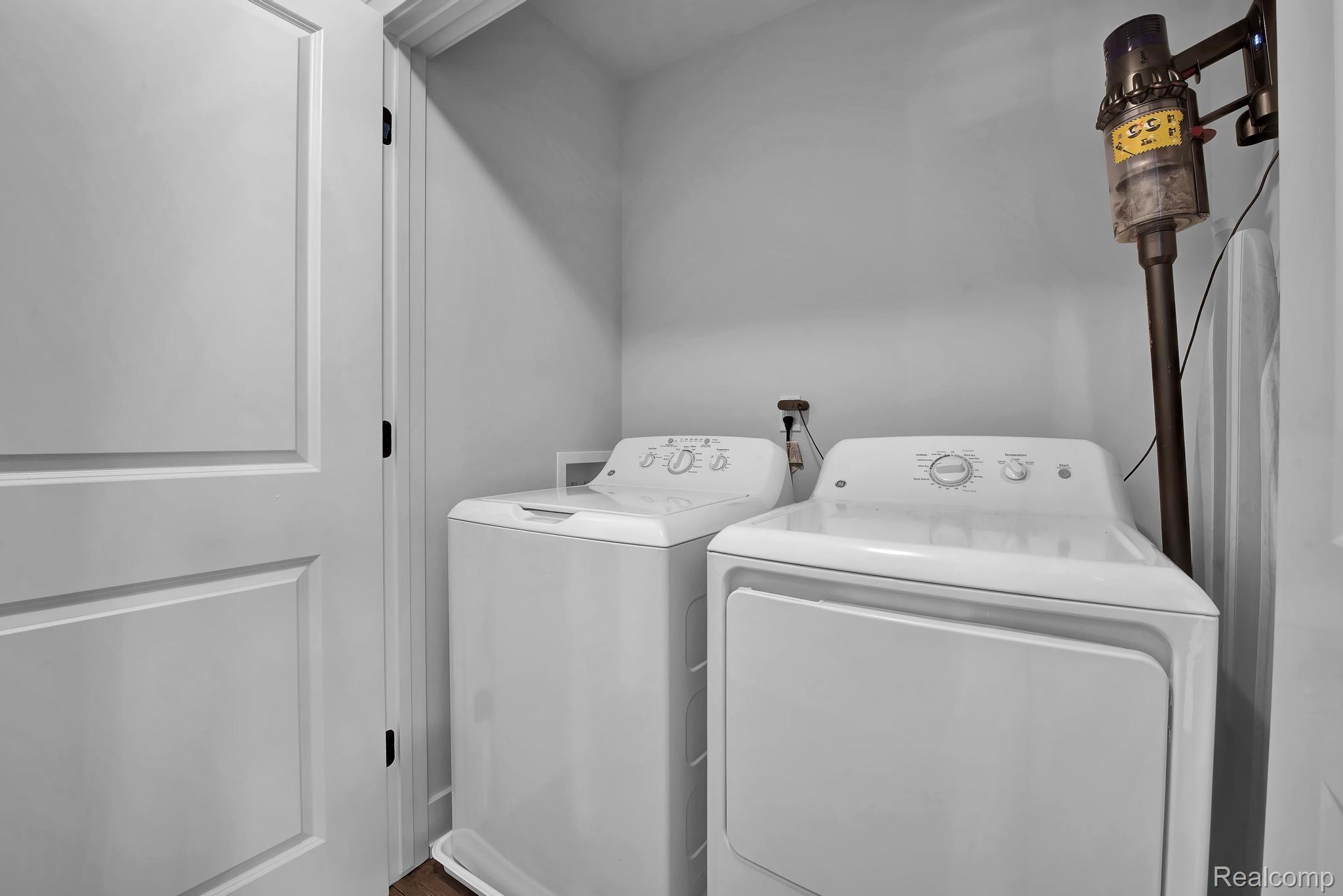 2500 Normandy Road, Unit 45 Royal Oak, MI 48073 - Photo 25 of 34 Gallery Image 25