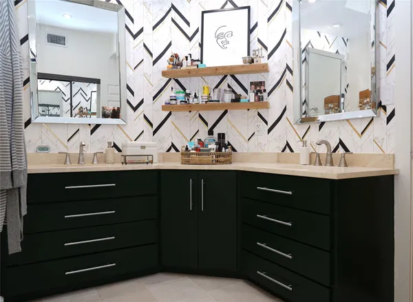 $3,400 | 1000 Liberty Park Drive, Unit 202, Austin, TX 78746