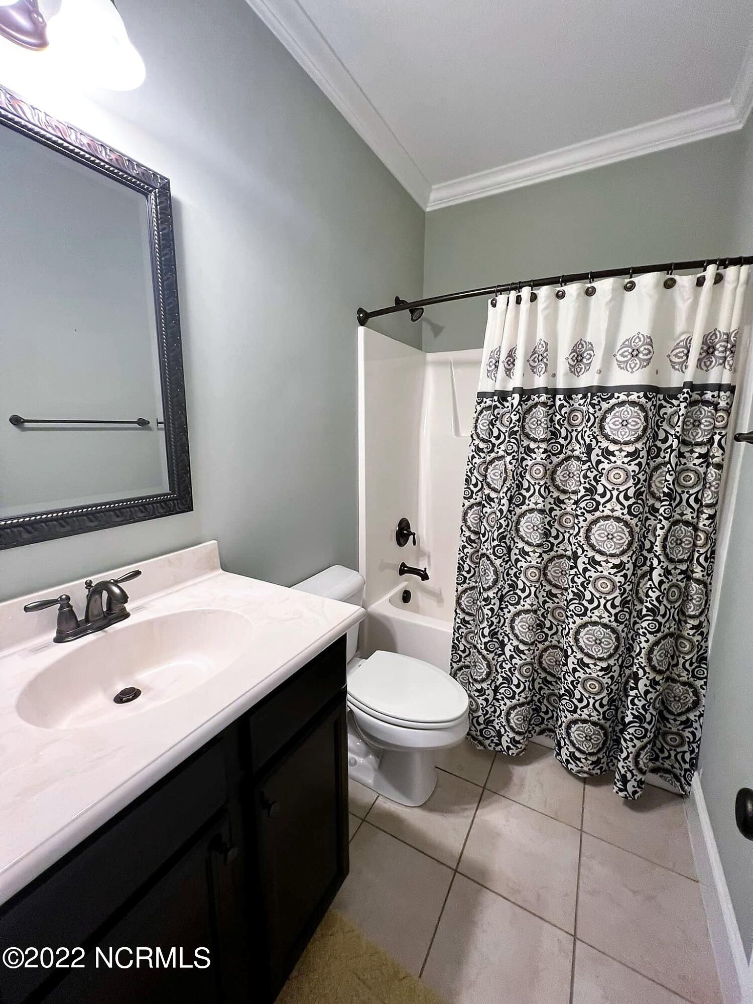 3909 Nantucket Road, Unit B Greenville, NC 27834 - Photo 10 of 21 271600259_10226573188013650_361739529162