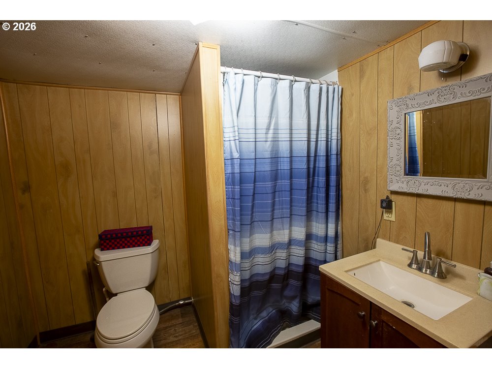 907 Fourth Street La Grande, OR 97850 - Photo 19 of 38