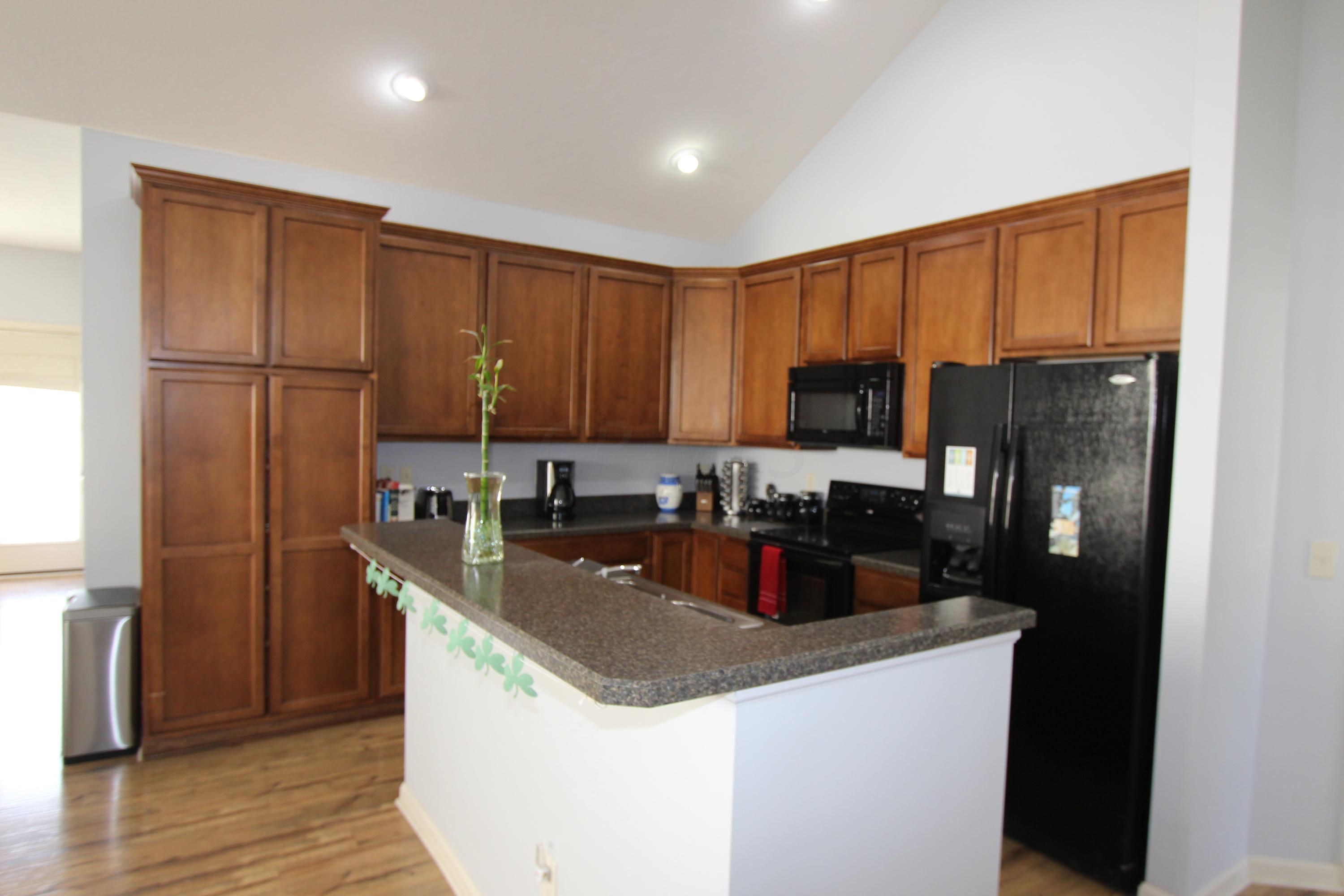 5873 McInnis Road Dublin, OH 43016 - Photo 3 of 29 Gallery Image 3