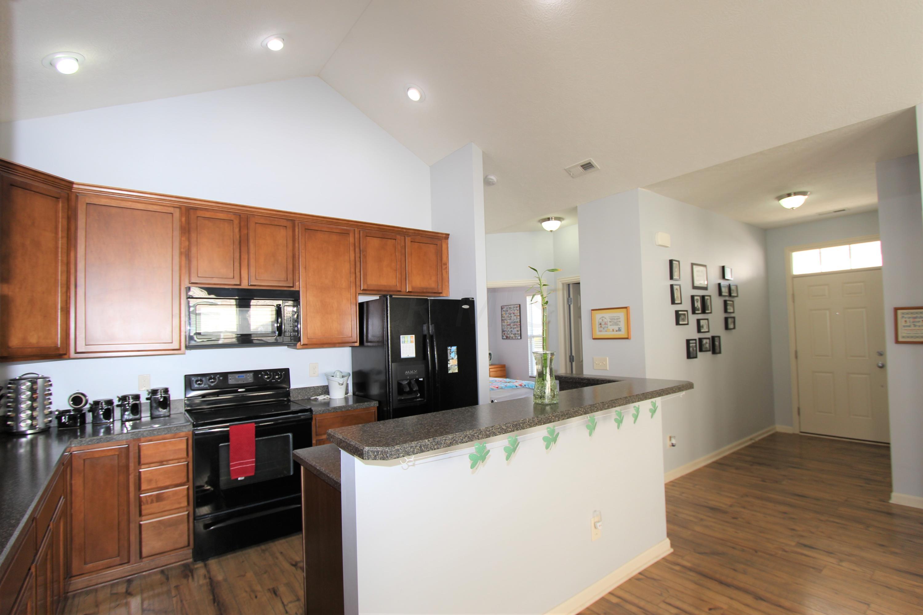 5873 McInnis Road Dublin, OH 43016 - Photo 5 of 29 Gallery Image 5