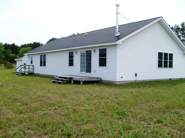 771 Phelps Road Northeast Kalkaska, MI 49646 - Photo 6 of 45 1786498-6.JPG