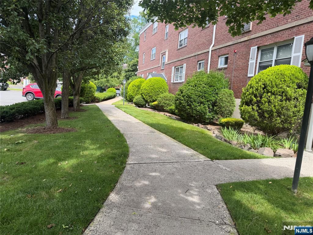 974 Main Street, Unit F6 Hackensack, NJ 07601 - Photo 11 of 15
