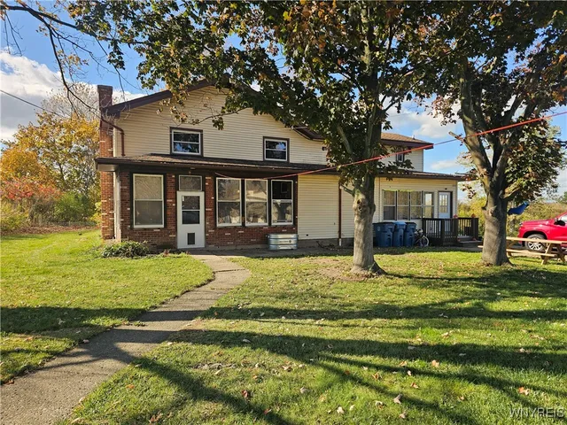 $2,200 | 1970 Sturgeon Point Road, Evans, NY 14047