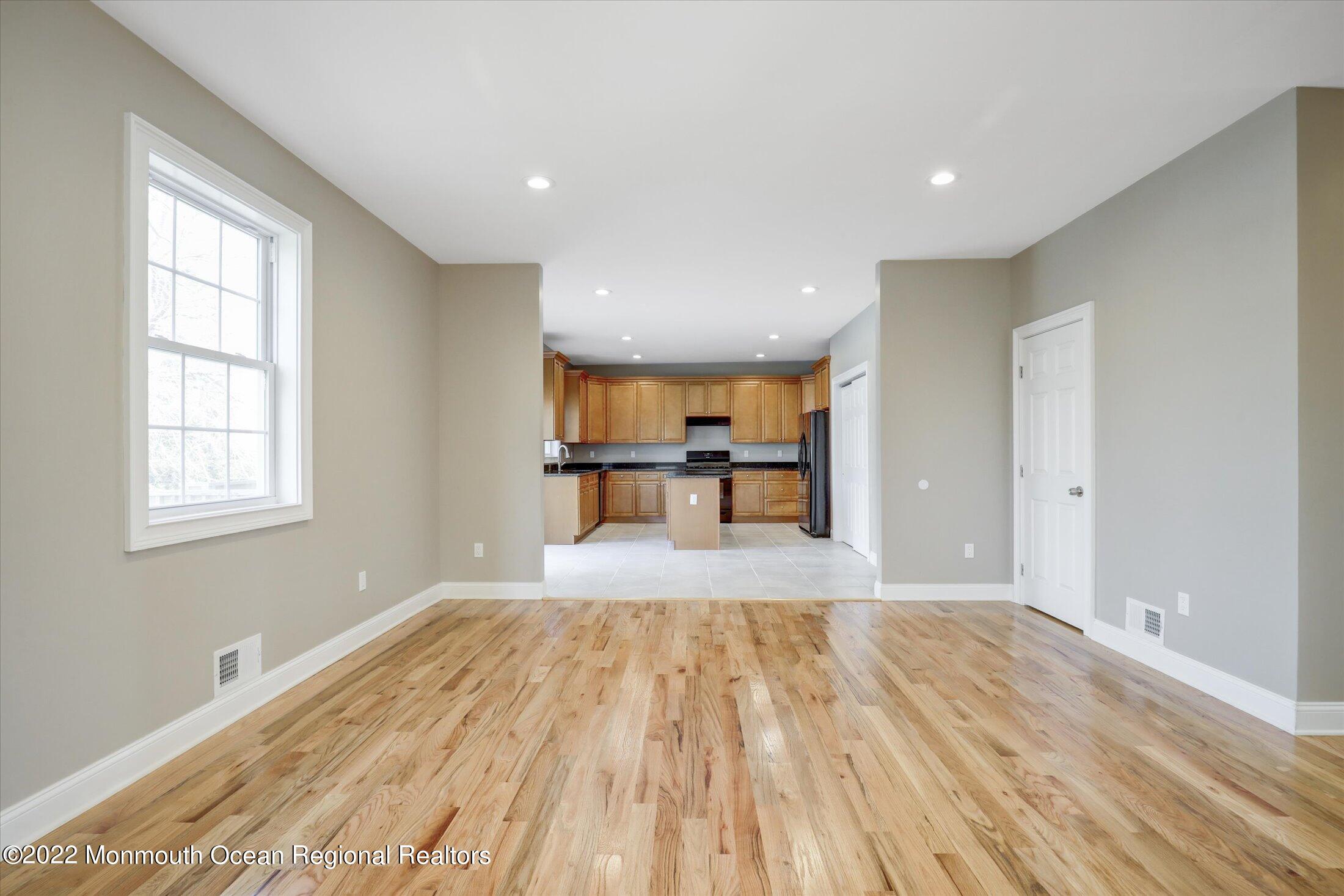 599 Line Road Aberdeen, NJ 07747 - Photo 17 of 45 15-Dining Room
