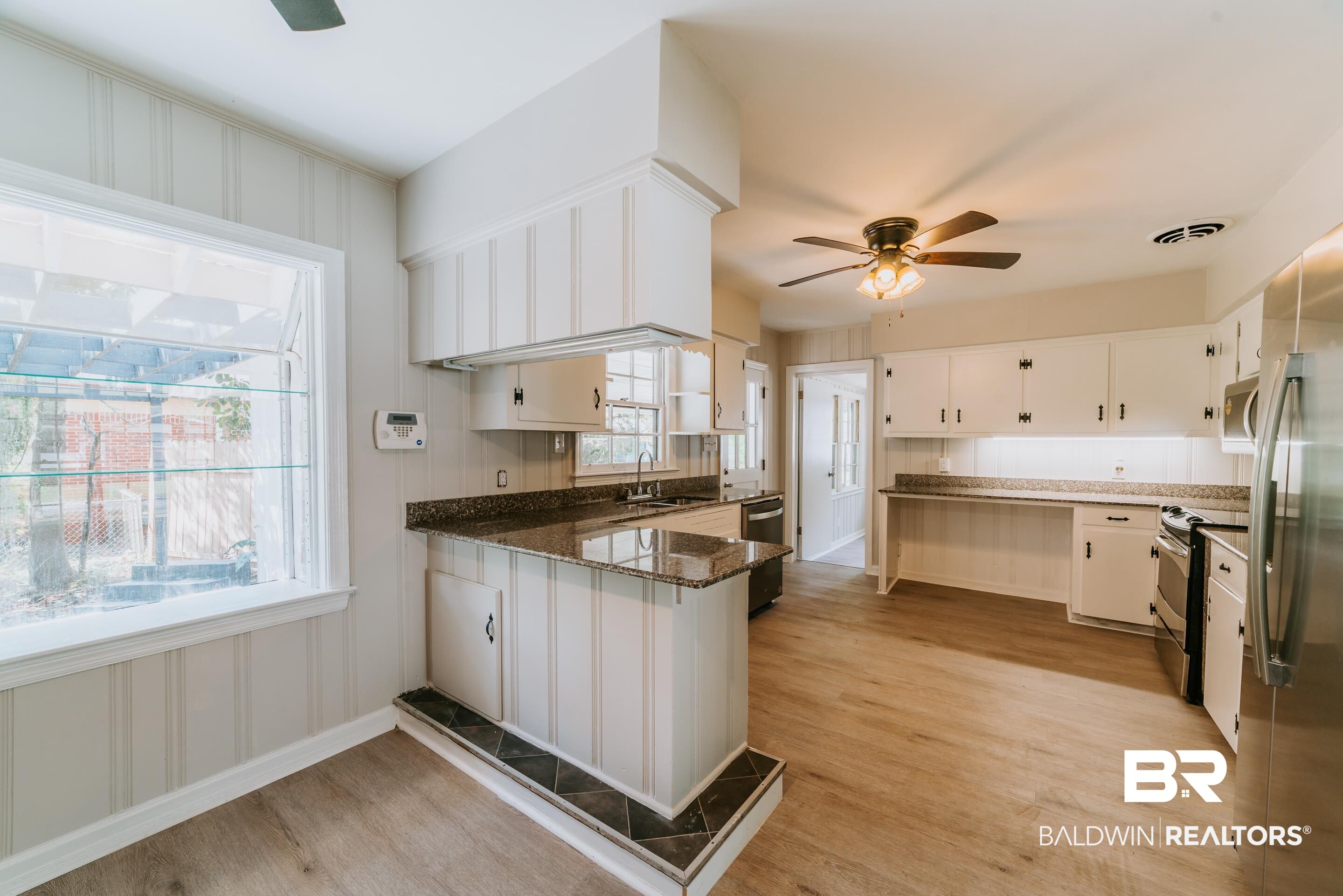 2563 Courtney Street Mobile, AL 36606 - Photo 13 of 44