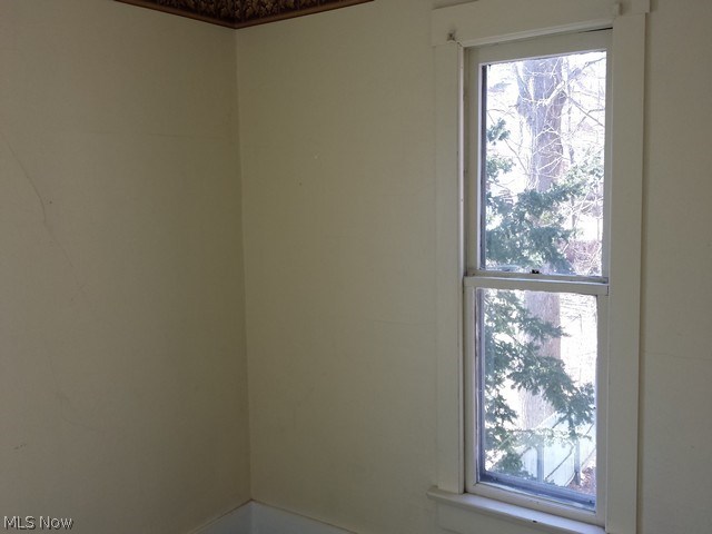 166 Rhodes Avenue Akron, OH 44302 - Photo 2 of 6
