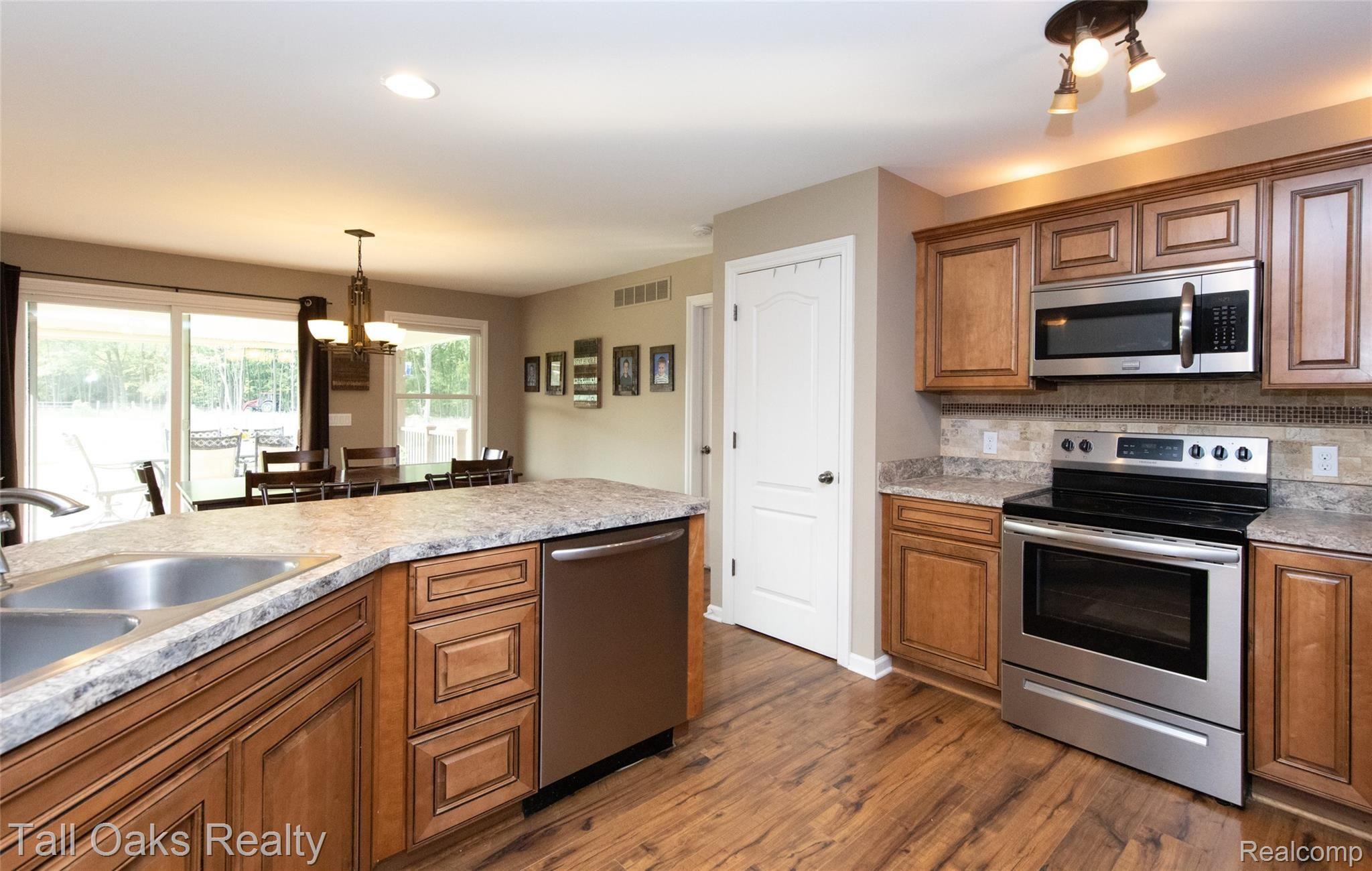 7012 Gale Road Grand Blanc, MI 48439 - Photo 9 of 82 780A3020.JPG