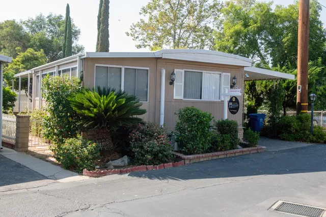 $180,000 | 1550 Rory Lane, Unit 86, Simi Valley, CA 93063