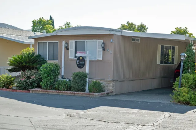 $180,000 | 1550 Rory Lane, Unit 86, Simi Valley, CA 93063