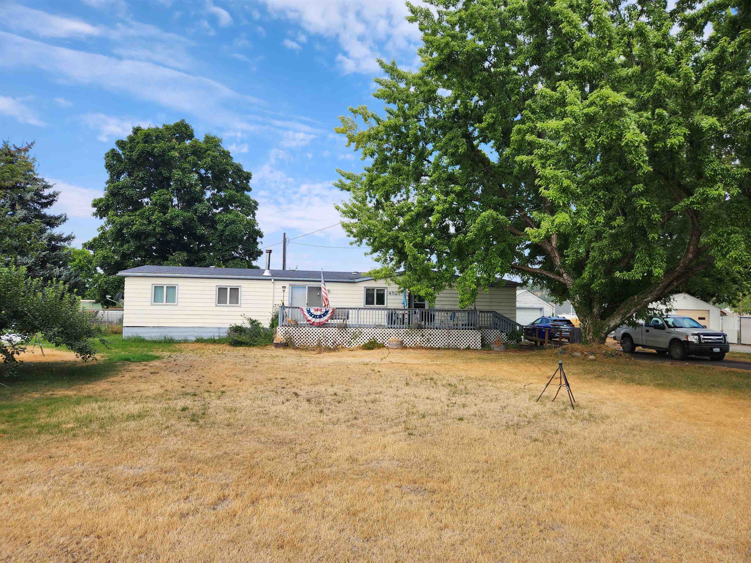 4921 North Evergreen Road Spokane, WA 99216 - Photo 1 of 14