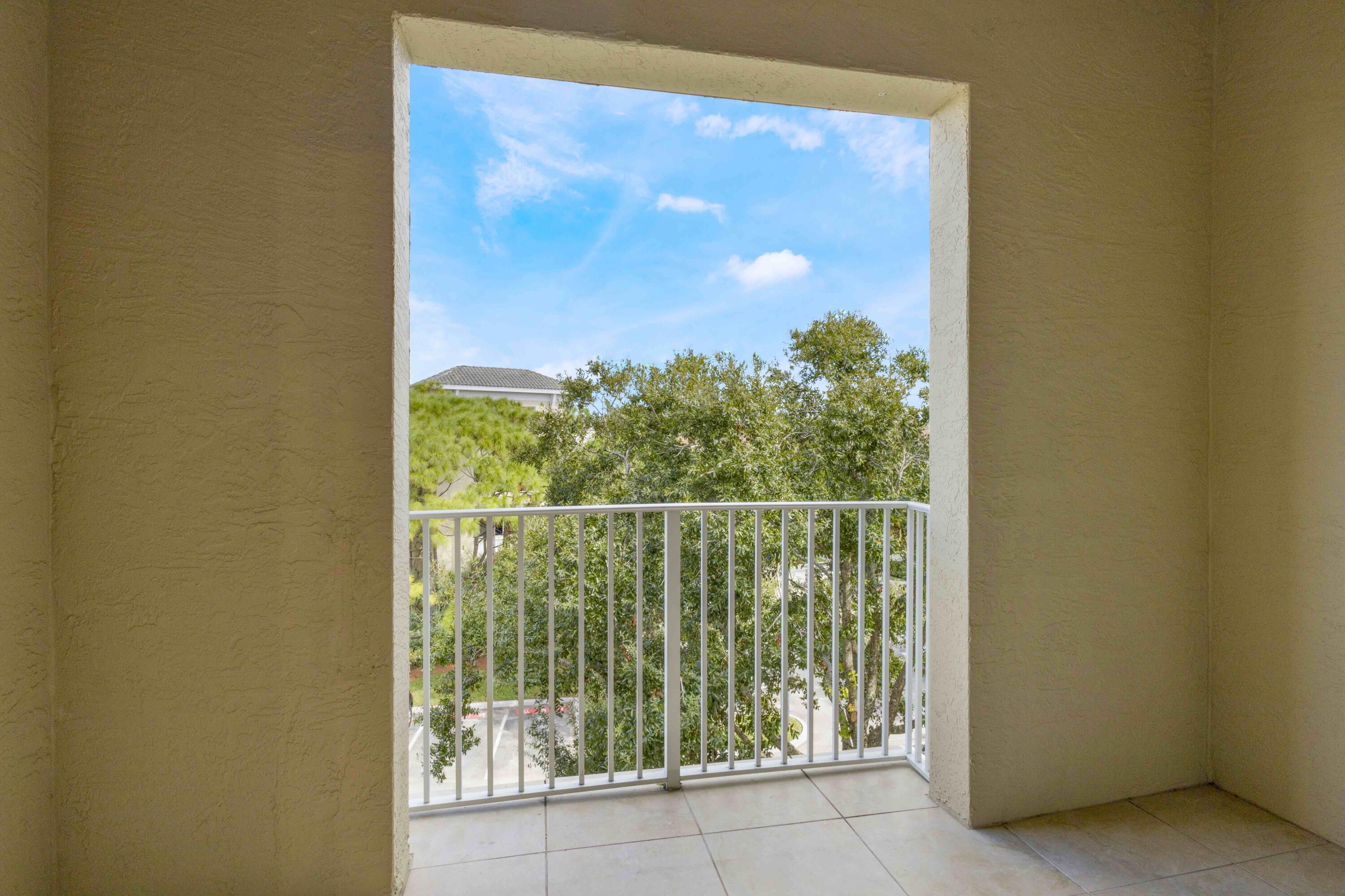1155 Main Street, Unit 309 Jupiter, FL 33458 - Photo 10 of 35 Balcony