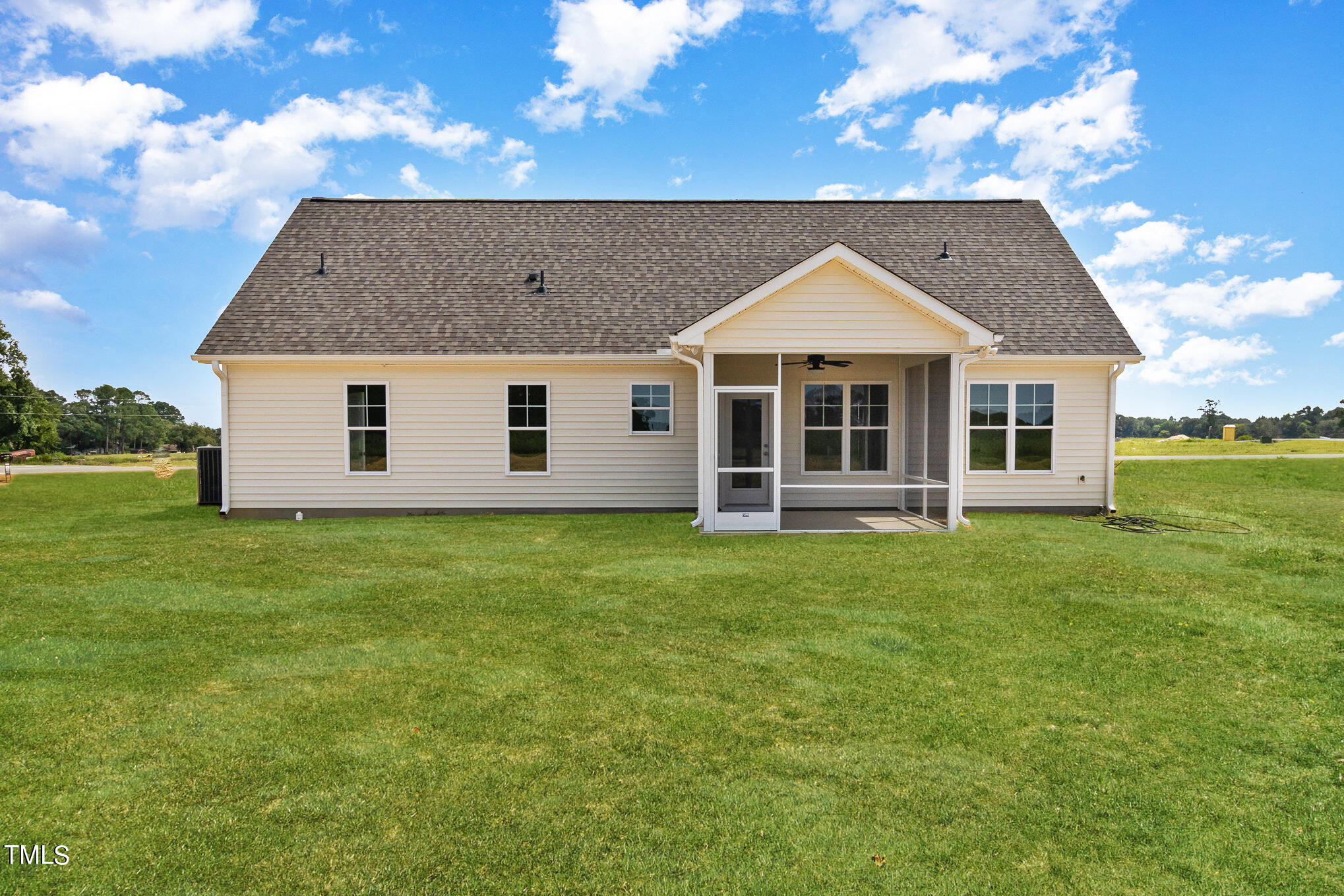 17 Tanseyleaf Drive Smithfield, NC 27577 - Photo 34 of 36 033_img_1019-edit
