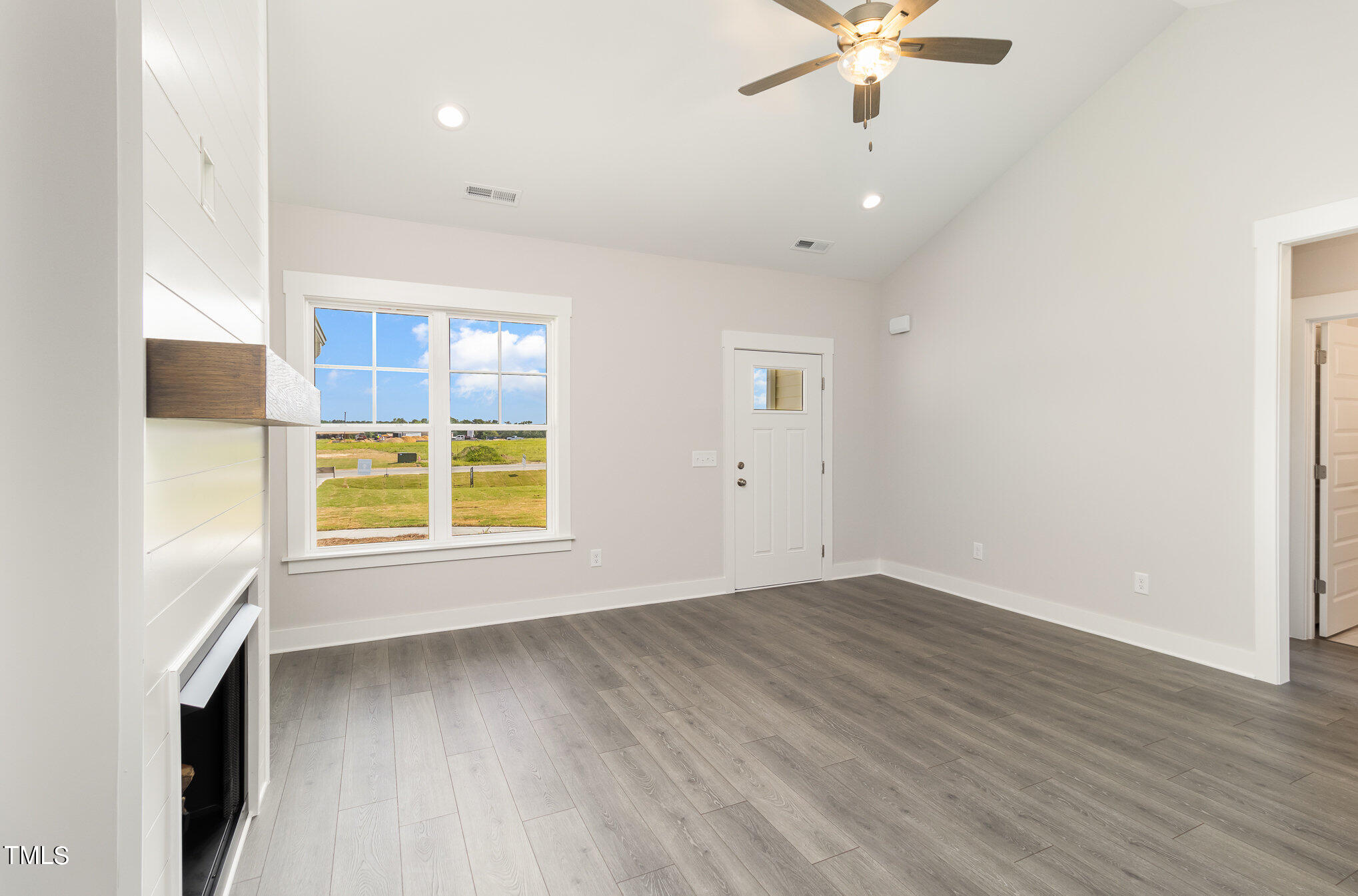 17 Tanseyleaf Drive Smithfield, NC 27577 - Photo 6 of 36 006_img_1108-edit