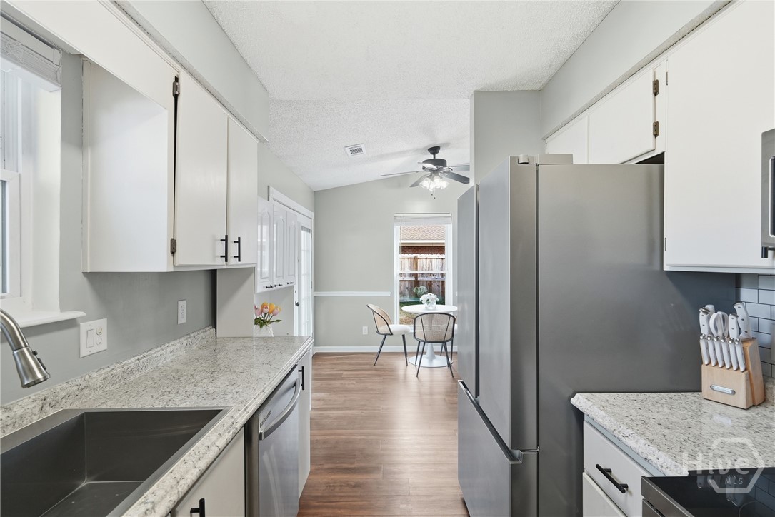 114 Rose Drive Springfield, GA 31329 - Photo 7 of 15