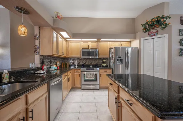 $650,000 | 10126 Londonshire Lane, Tampa, FL 33647